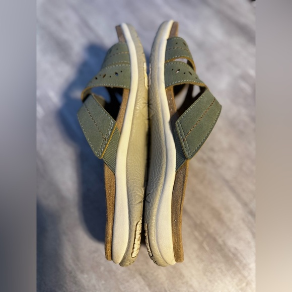 Earth Origins Womens Sandals Size 9.5 Green Slides Casual Leather Comfy - Picture 5 of 15